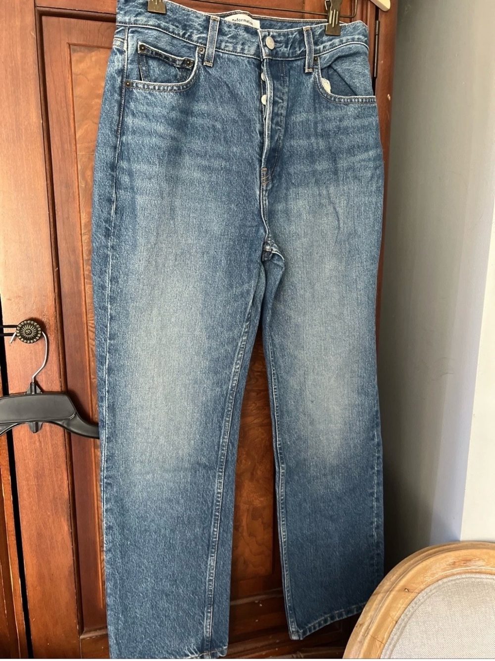 Reformation Hanna mid rise relaxed Straight-Leg Jeans in Kama Wash button fly